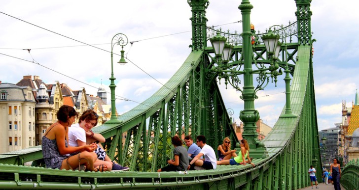 A nyári hétvégékre ismét a gyalogosoké lesz a Szabadság híd?