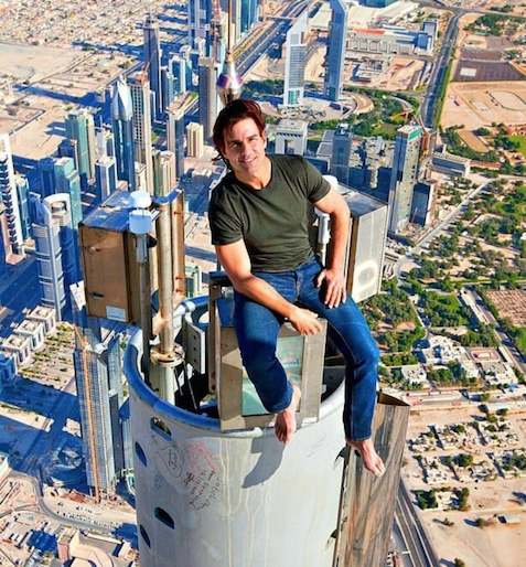 Megosztja a világot Tom Cruise fotója